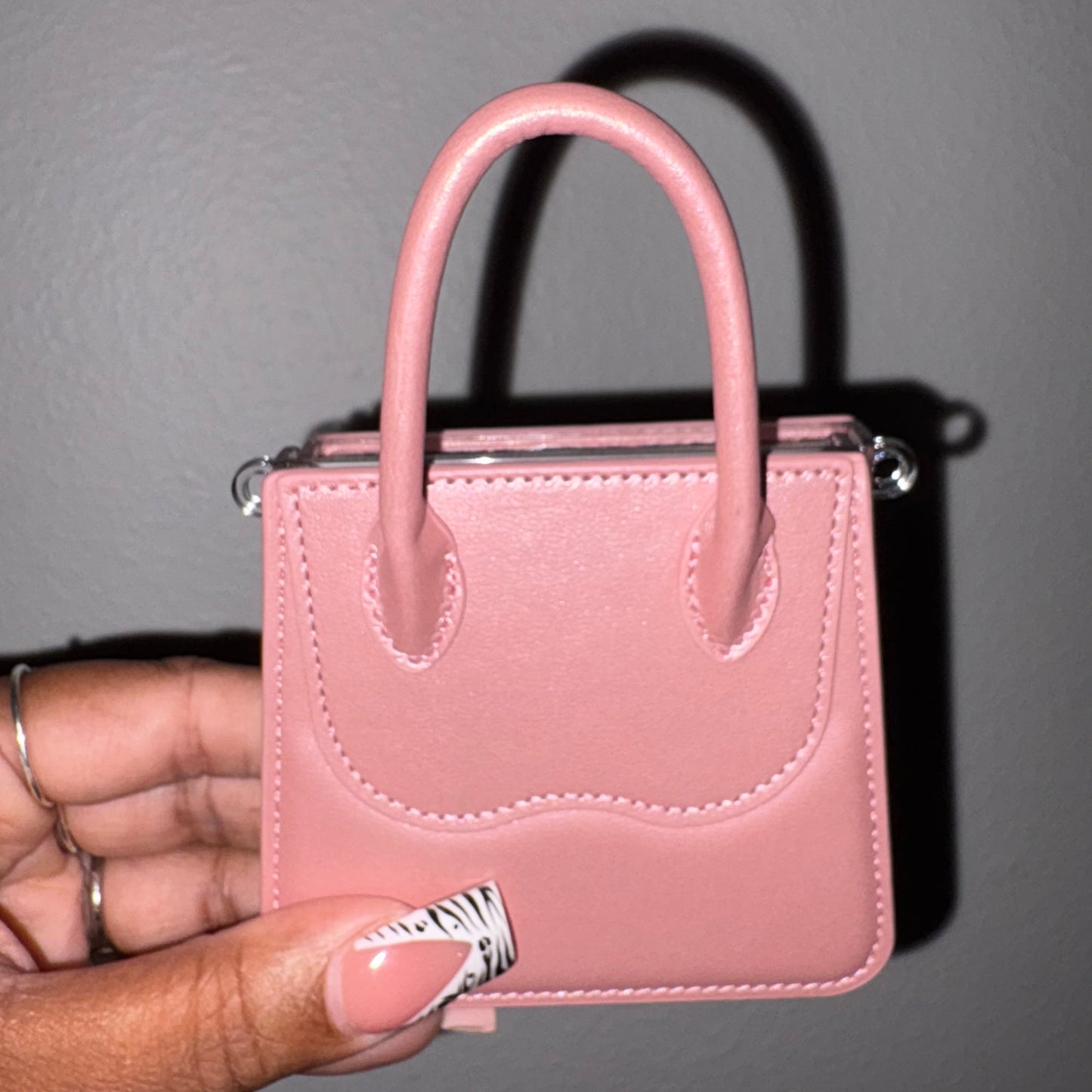 Secure the Bag, Babe