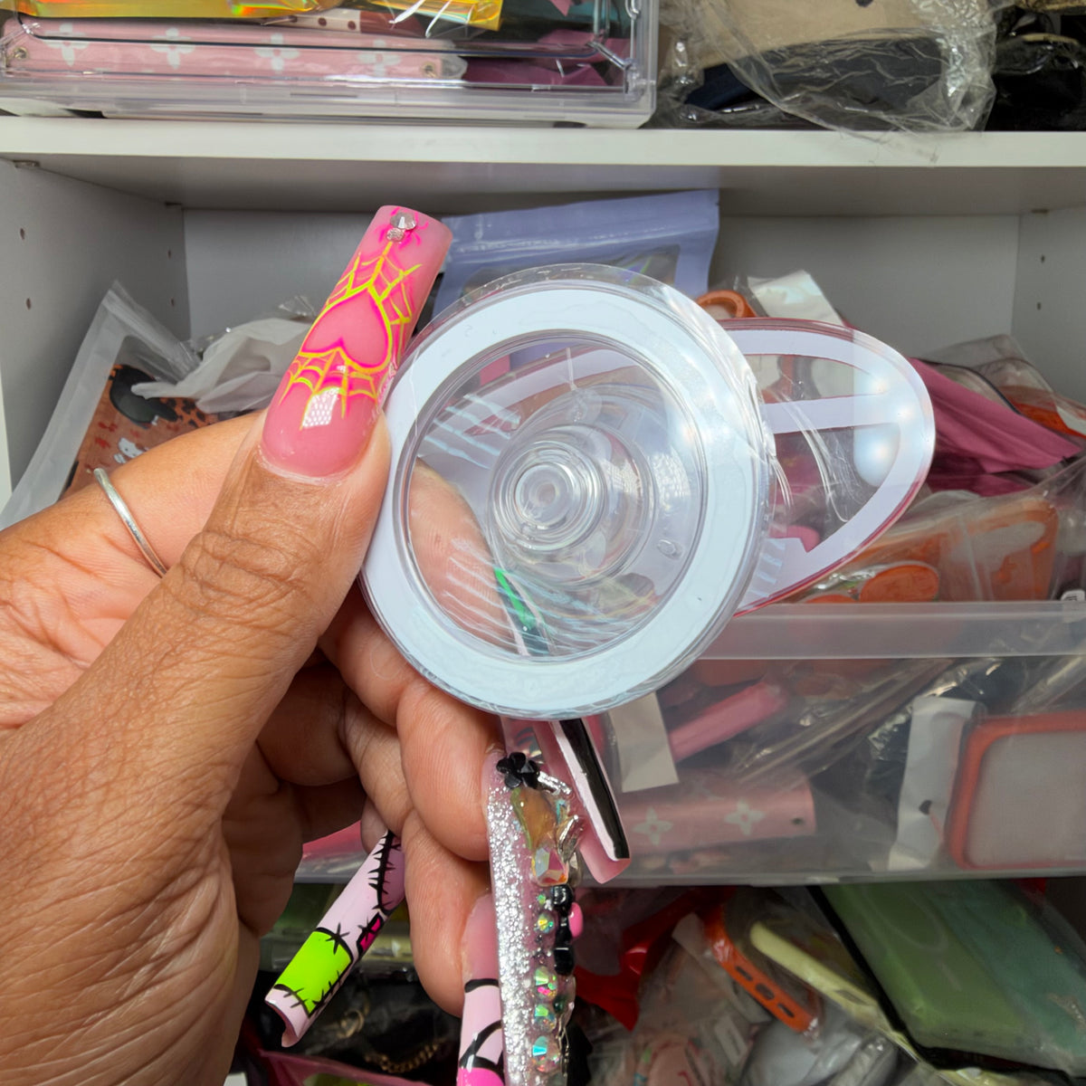MakeEm Look Pretty Girl, MagSafe Pop Sockets