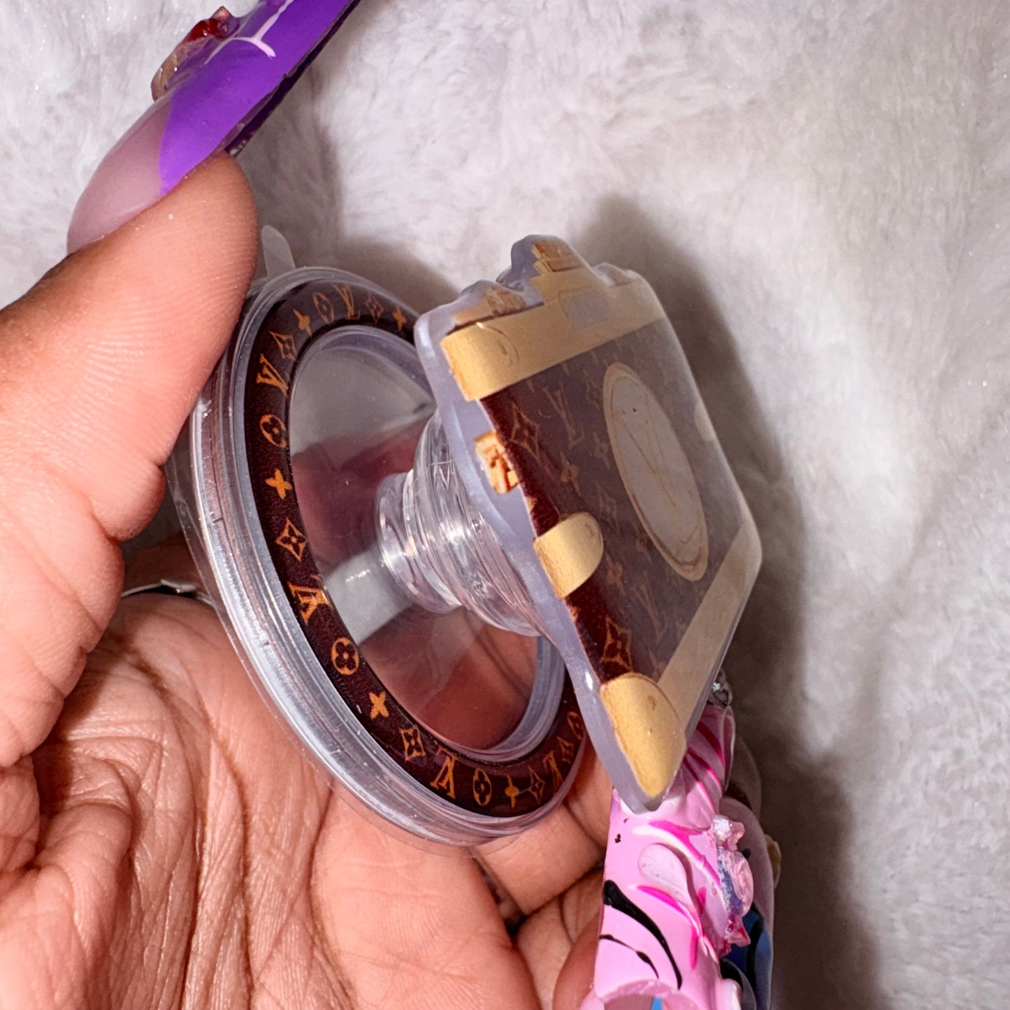 MakeEm Look Pretty Girl, MagSafe Pop Sockets